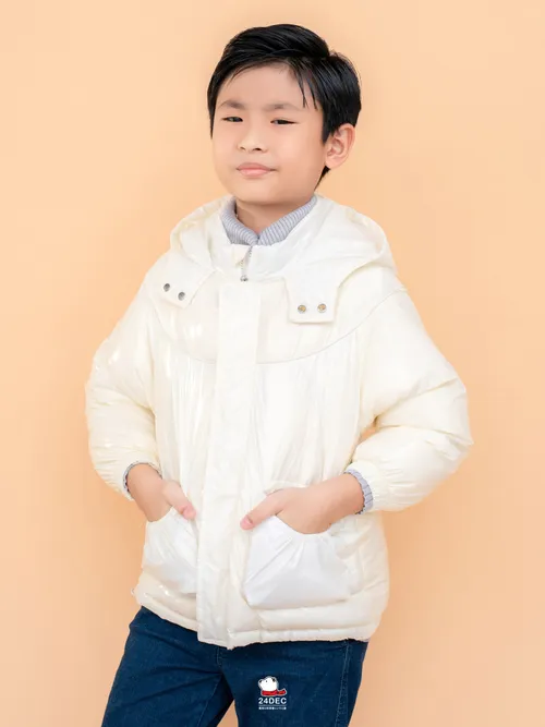 เช่าเสื้อกันหนาว เด็ก รุ่น CHUBBY สี ขาว