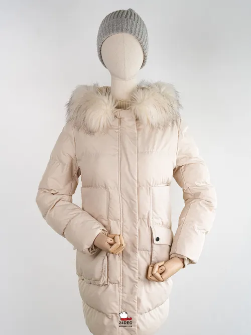 เช่าเสื้อกันหนาว หญิง รุ่น SHIRO สี ขาว