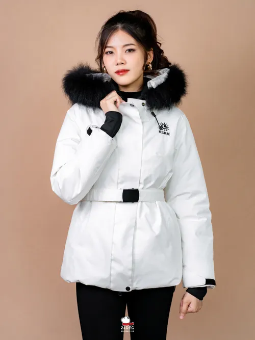 เช่าเสื้อสกี หญิง รุ่น KINSLEY สี ขาว