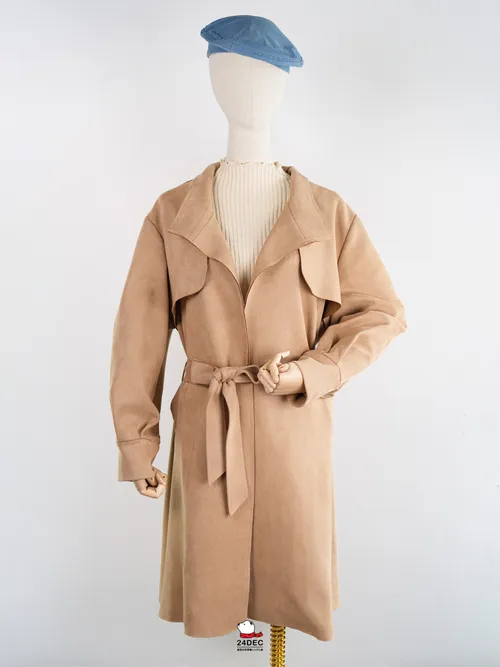 เช่าเสื้อเทรนช์โค้ท หญิง รุ่น FEEL สี ครีม
