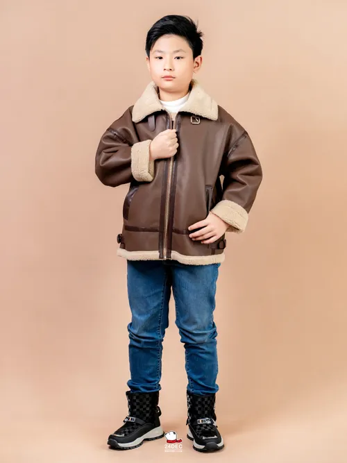 เช่าเสื้อแจ็คเก็ต เด็ก รุ่น ARROW สี น้ำตาล