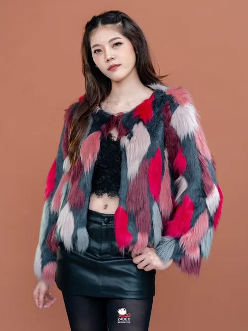 เช่าเสื้อขนเฟอร์ หญิง รุ่น DALLY สี ชมพู