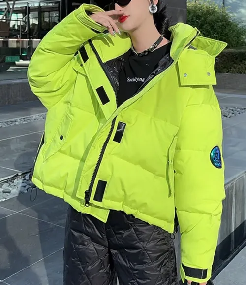 เช่าเสื้อกันหนาว หญิง รุ่น NEO สี เขียว