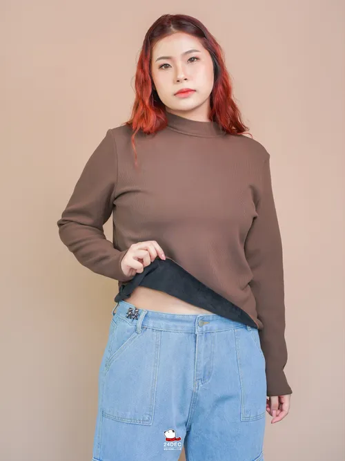 เช่าเสื้อคอเต่า หญิง รุ่น NAMBA สี น้ำตาล