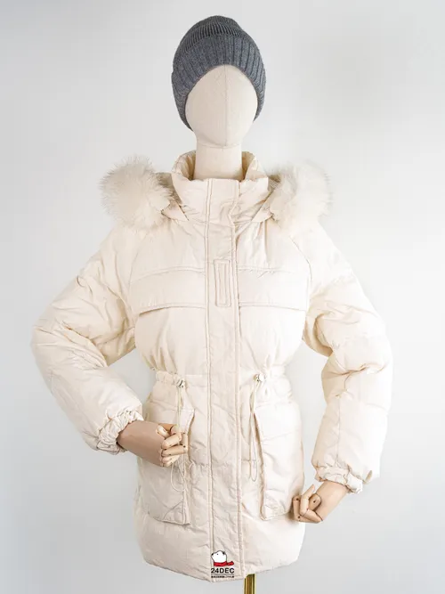 เช่าเสื้อกันหนาว หญิง รุ่น HEAVEN สี ขาว