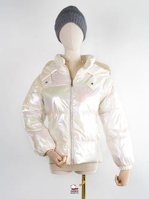 เช่าเสื้อกันหนาว หญิง รุ่น GALAXY สี ขาว