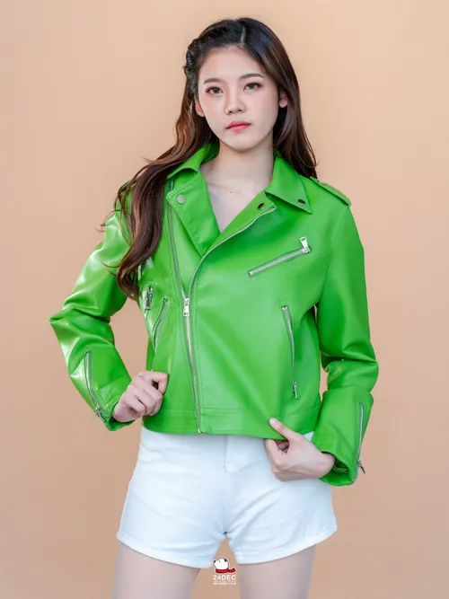 เช่าเสื้อแจ็คเก็ต หญิง รุ่น YERIN สี เขียว