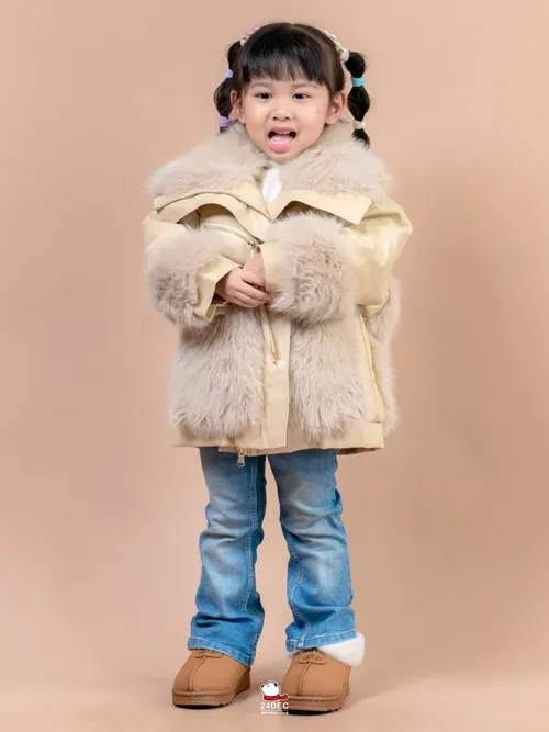 เช่าเสื้อแจ็คเก็ต เด็ก รุ่น OSCAR สี ครีม