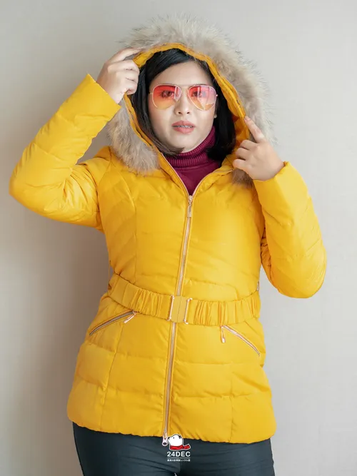 เช่าเสื้อกันหนาว หญิง รุ่น COLOR สี เหลือง