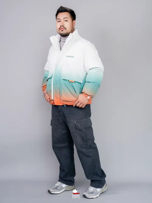 เช่าเสื้อกันหนาว ชาย รุ่น MONTREAL สี ขาว