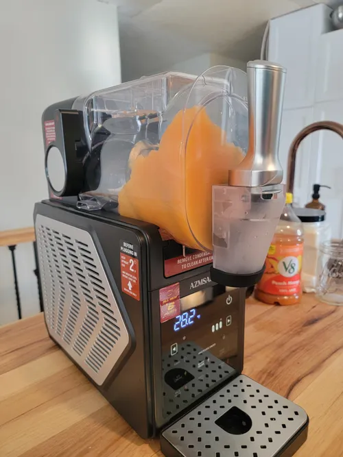 Slushi and soft serve ice cream mixer
