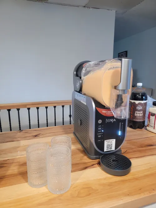 Slushie machine Nija 88oz