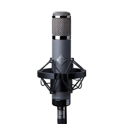Telefunken: AR-51 tube condenser mic