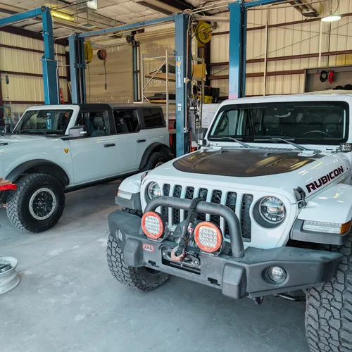 Jeep, 4x4 and Van Storage - Month to Month