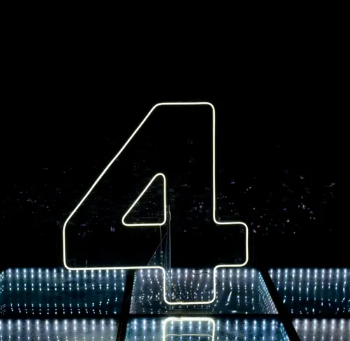 Neon Number - 4