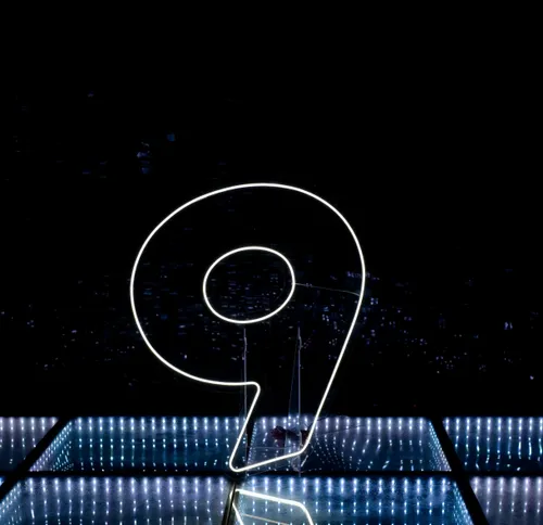Neon Number - 9