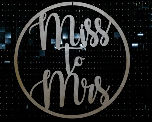 Wooden Hoop Sign - Miss to Mrs
