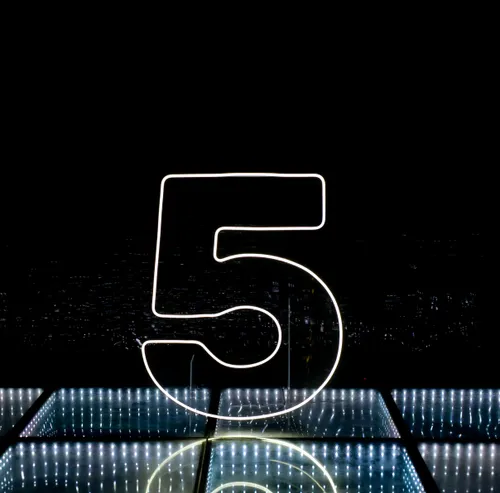 Neon Number - 5