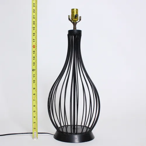 Black Metal Wire Lamp