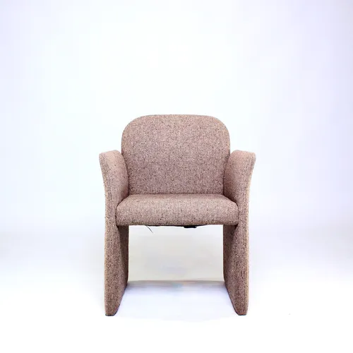 Mauve Post Modern Upholstered Chiclet Club Chair 
