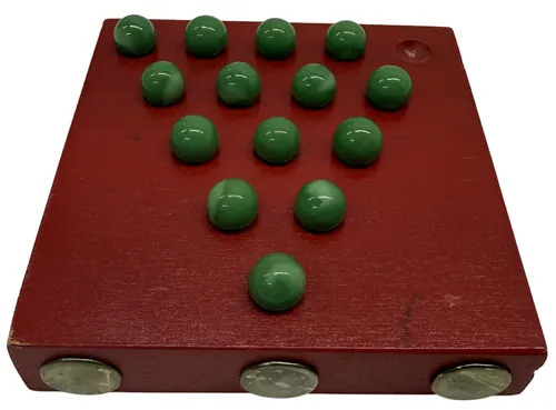 Red Wood Solitaire Game