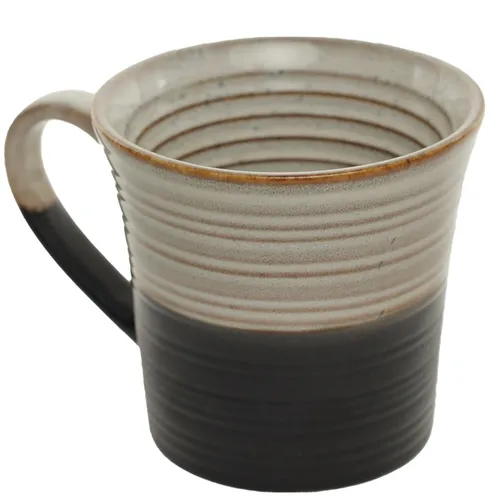 Matte Black With Cloudy Top Caramel Ribs Mug