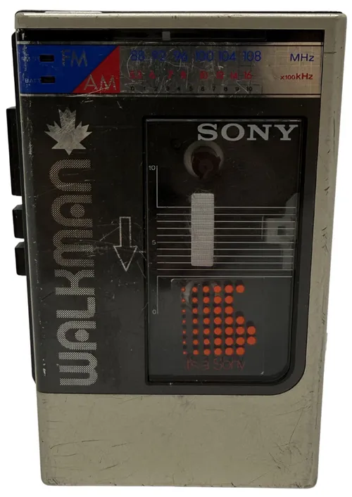 Vintage Champagne Silver Cassette Walkman