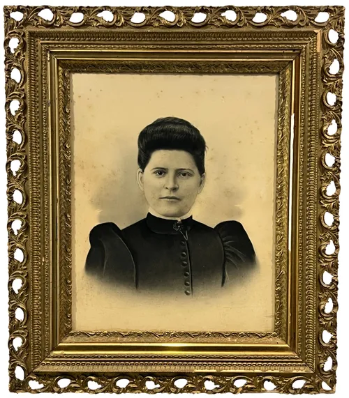 Antique Black & White Woman Photograph In Gold Ornate Frame