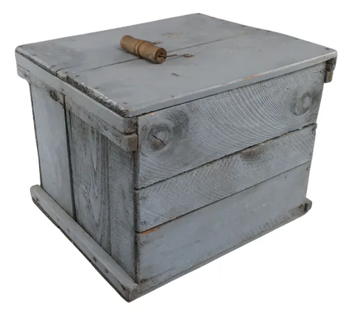 Antique Egg Crate With Lid