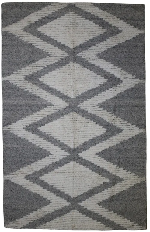 Beige & Grey Large Diamond Pattern Area Rug 5'1