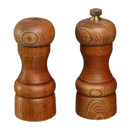 Classic Countryside Wood Salt & Pepper Set
