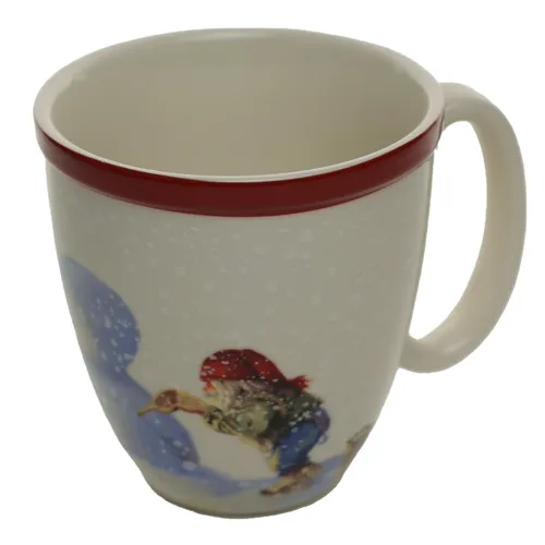 Gnome Building Snowman Christmas Mug