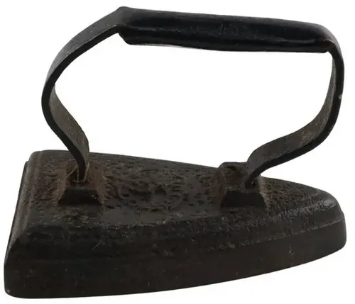 Antique Rustic Cast Iron Flat Iron