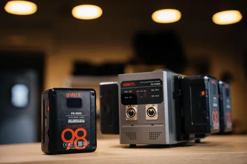  SWIT 98Wh 4x V-mount accuset