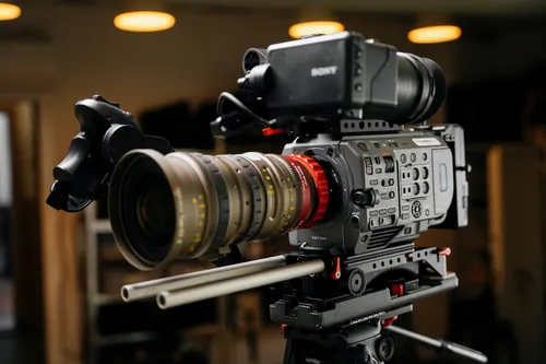 Sony FX9 4K Full-frame Schouder en VCT-14 cameraset
