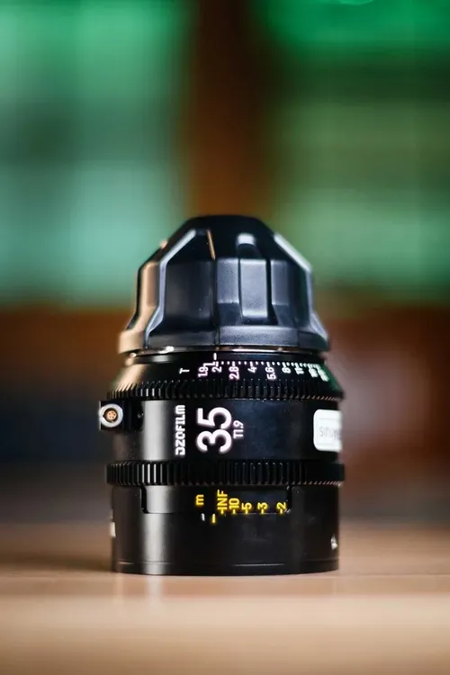 35mm T1.9 DZO Vespid II FF prime lens PL-mount
