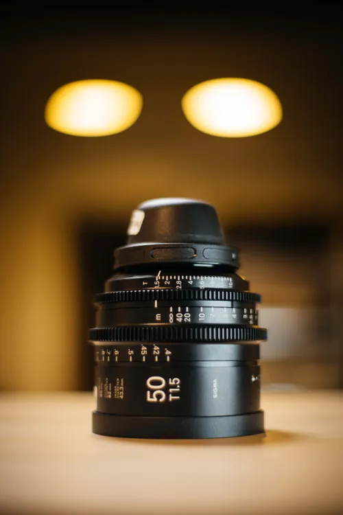 Sigma 50mm Highspeed FF prime T1.5 PL meter scale
