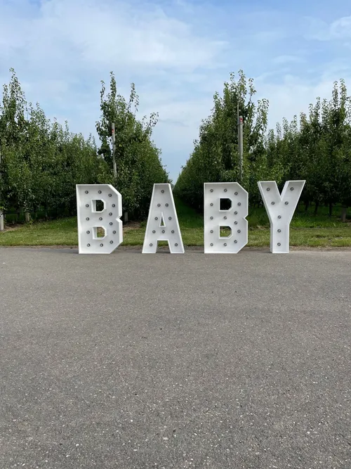BABY lichtletters