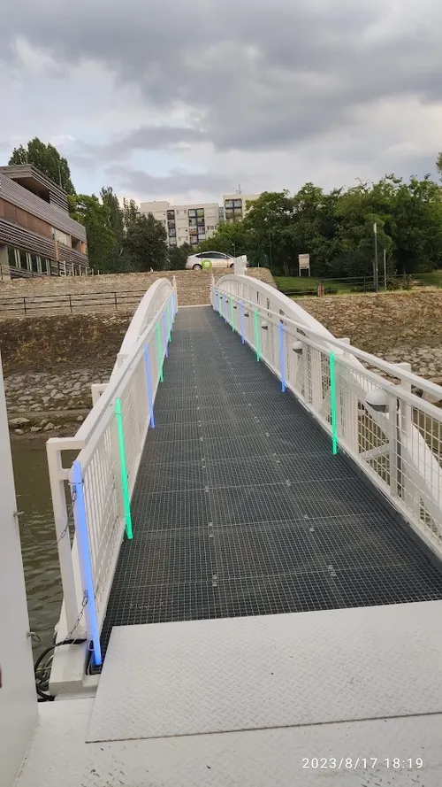 LED PLexi Csőben