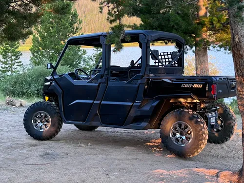 Can-AM Defender