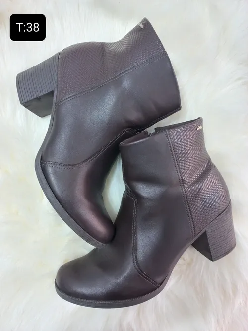 Bota 38 marrom B104