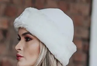 Acessório Bônus - Touca Branca