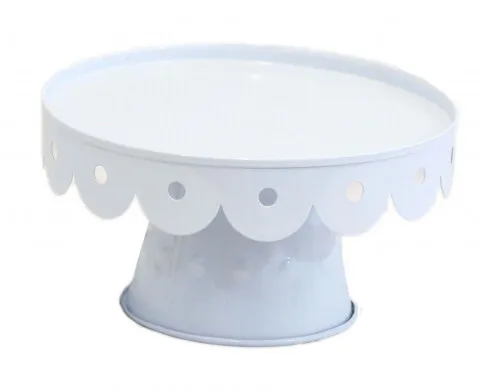 White metal cake stand with scallop