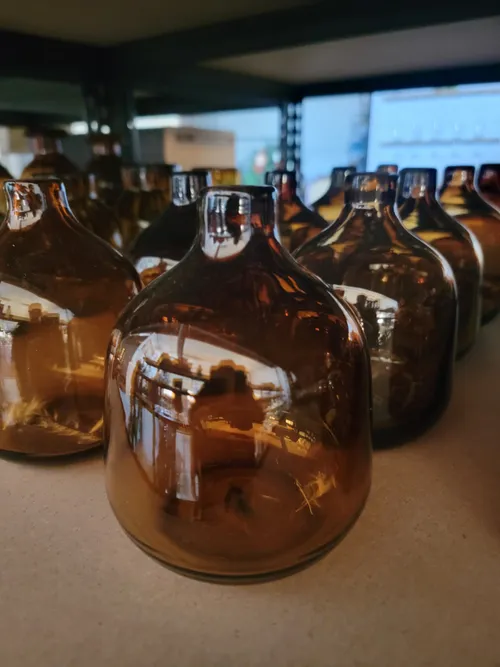 Amber vase - small mouth