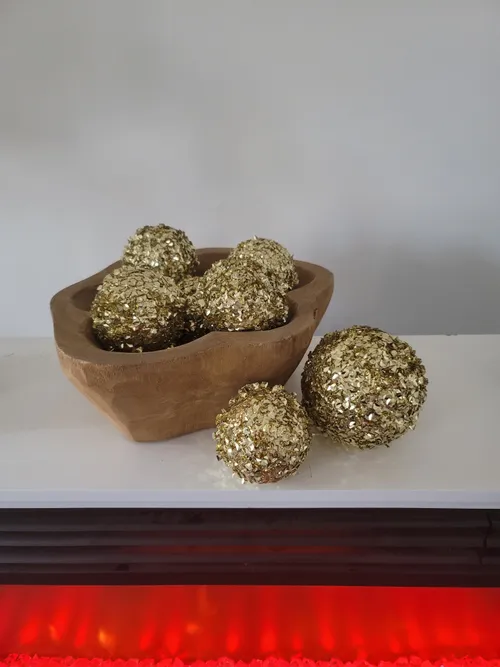 Gold spheres