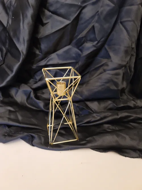 Gold criss cross taper holder