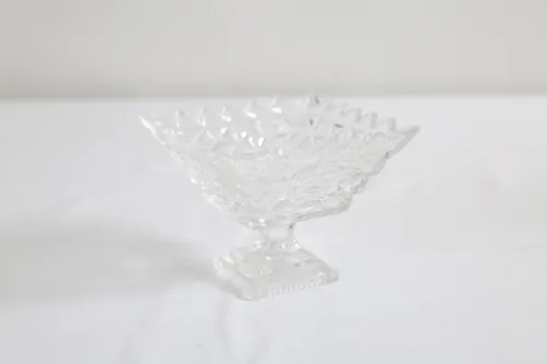 Square dome with transparent pattern