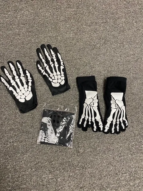 Skeleton Gloves, Toe Socks and Gaitor