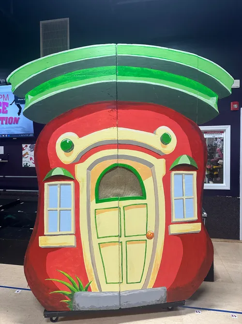 Lion Munchkin House