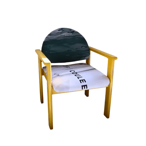 Fauteuil  upcyclé  en bâche